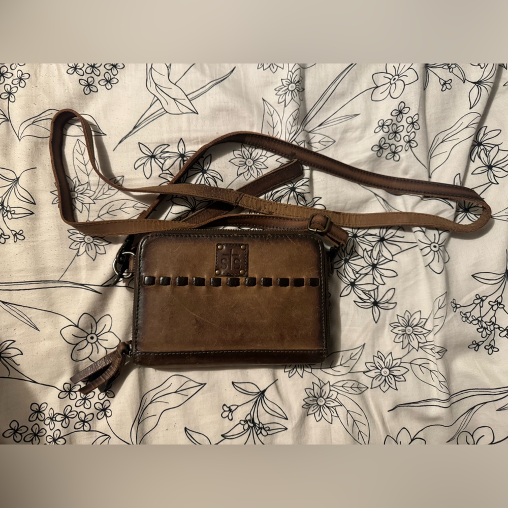 STS Crossbody